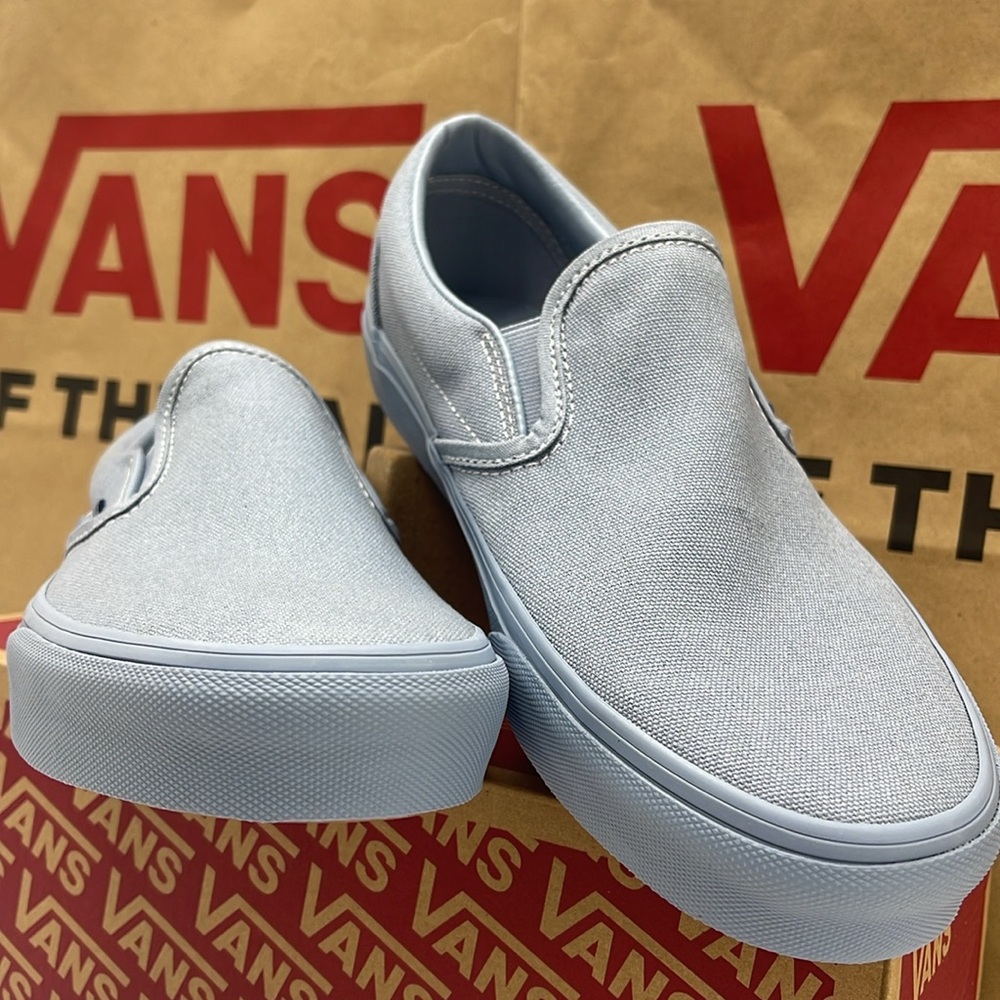 Vans Men’s Sneakers Canvas Classic Slip-On
Pastel Mono Dusty Blue
VN000CT5DSB - Picture 8 of 16